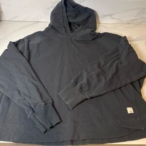 Vuori women’s charcoal hoodie